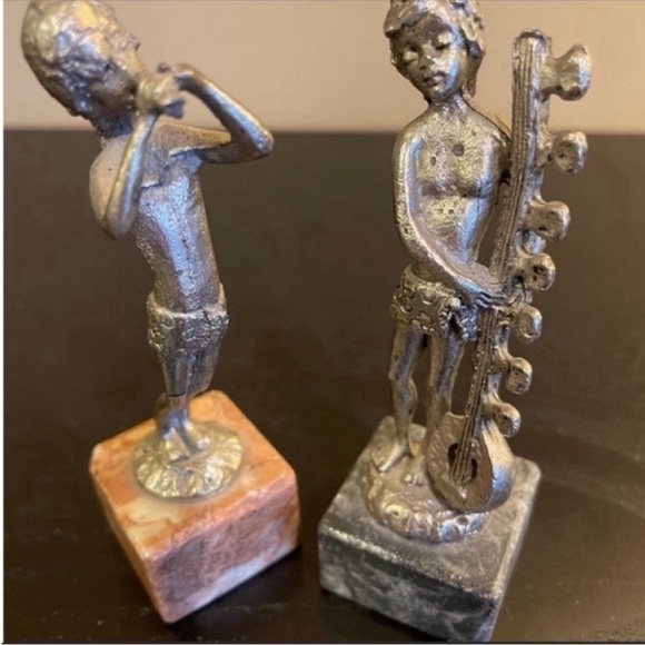 Pewter Set of 2 Vintage Musical Children on
Marble Base. - Picture 6 of 14